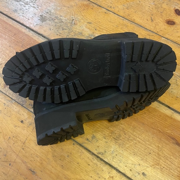 Timberland Carnaby Cool Chelsea Boot - Picture 14 of 14